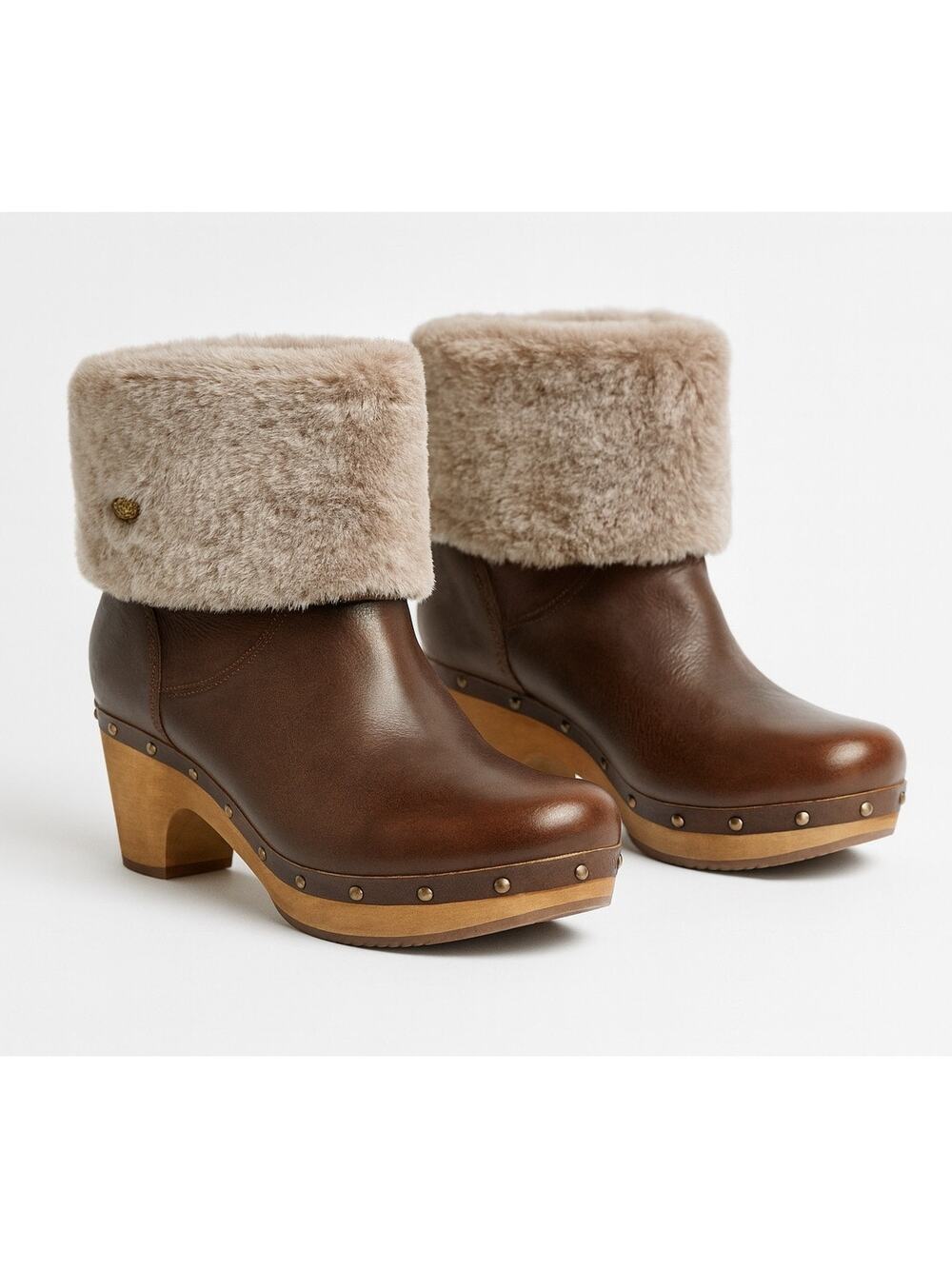 UGG Australia Lynnea II Leather Clog Boots